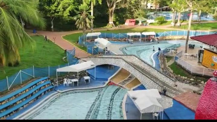 Hotel Hacienda Campestre Melgar Eksteriør billede