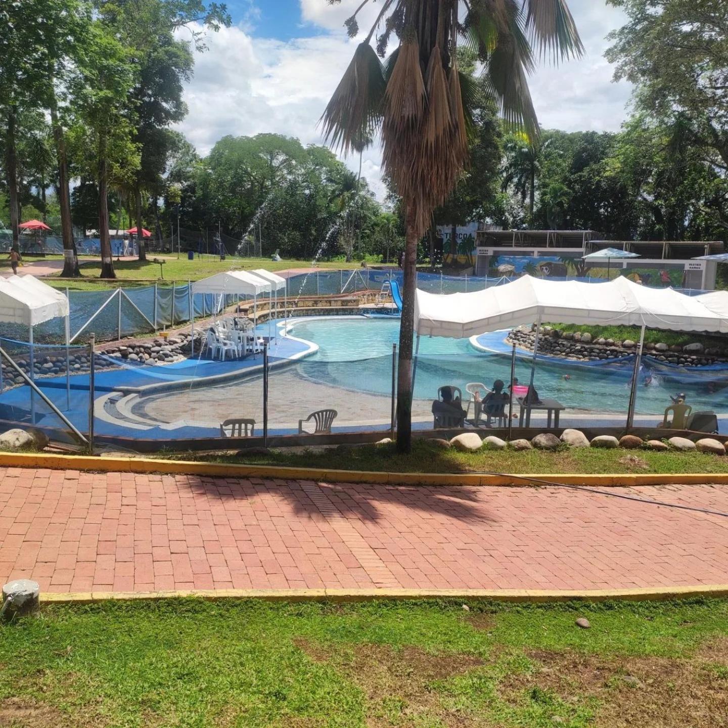 Hotel Hacienda Campestre Melgar Eksteriør billede