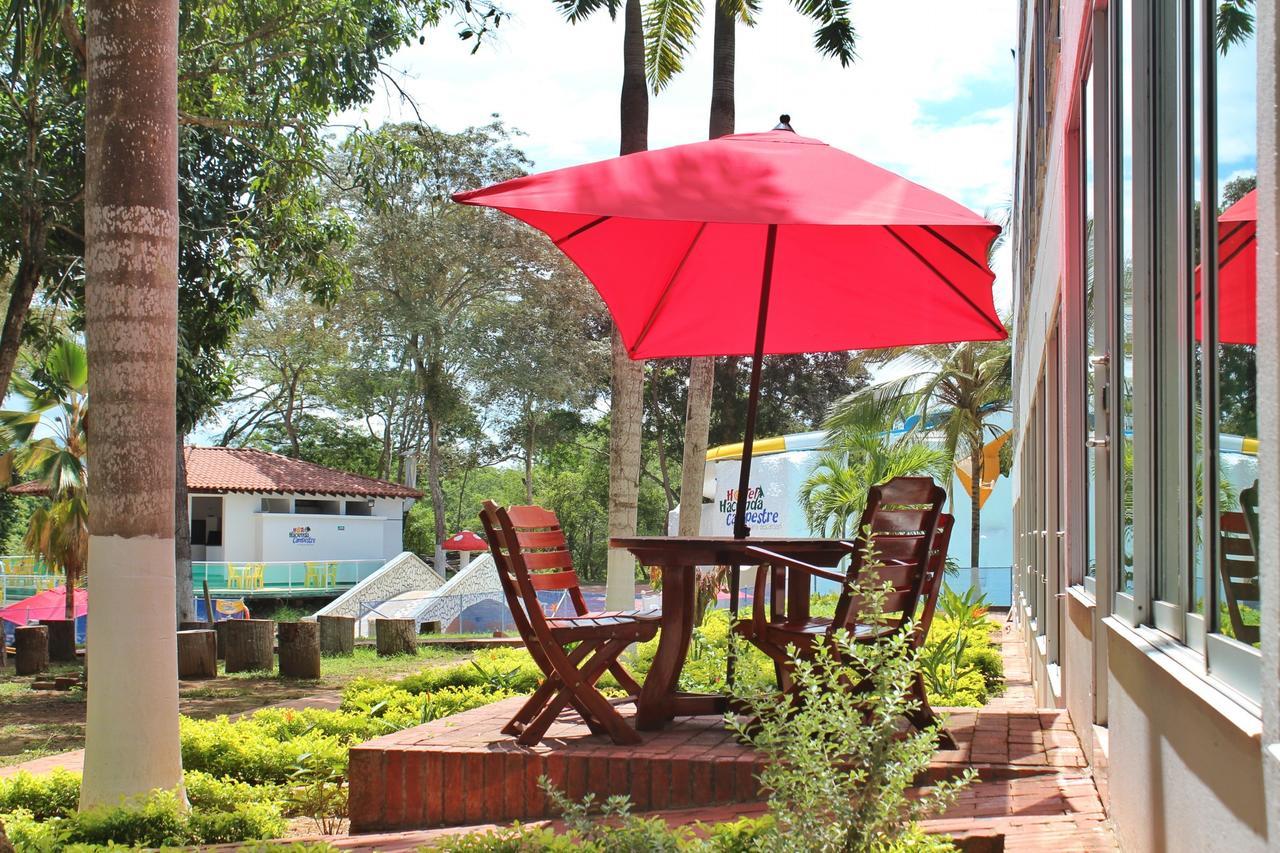 Hotel Hacienda Campestre Melgar Eksteriør billede